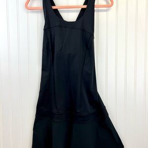 Lululemon NWT Hot Hitter Dress size 10 Black